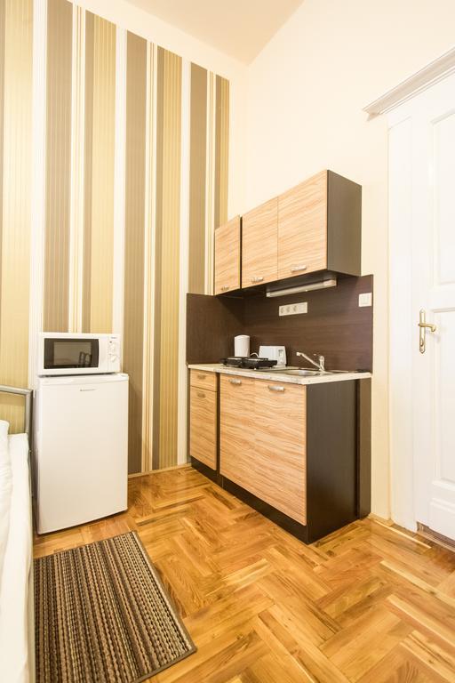 Riverside City Budapeste Exterior foto